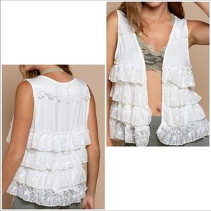 POL Layered Lace Ruffle Vest White Large